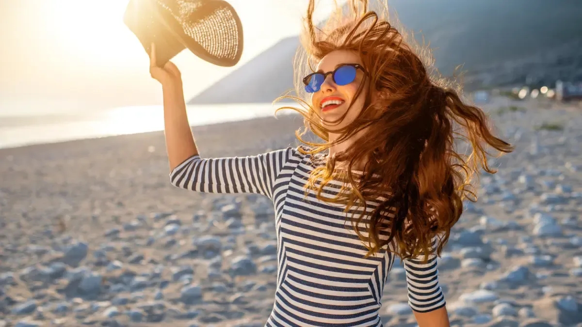 Cuatro consejos para mantener sano su cabello durante las vacaciones