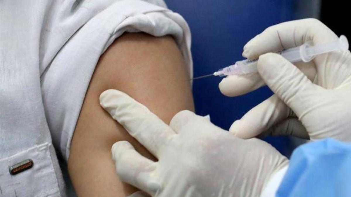 Left or right arm? Science reveals that where you get vaccinated matters.