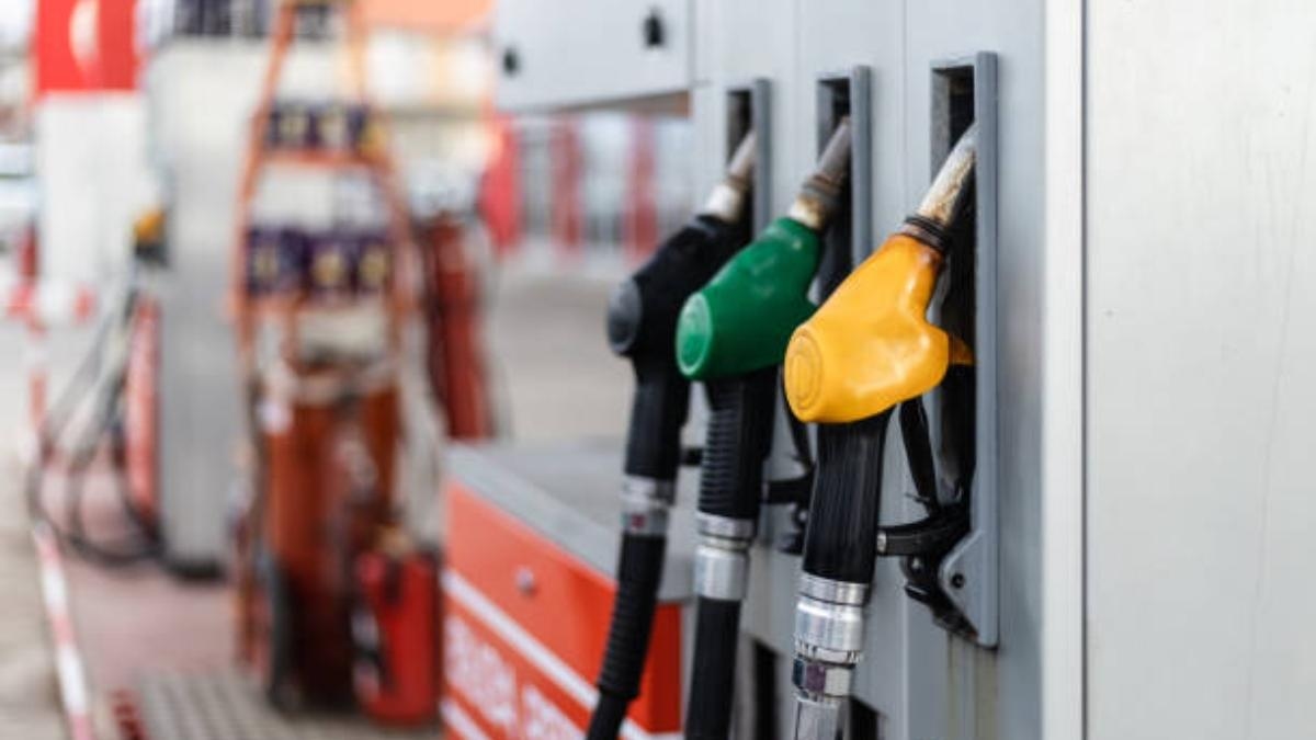 Tankstations worden in Colombia gecontroleerd door het Ministerie van Energie en het Ministerie van Arbeid, met het oog op technische en arbeidscontrole.