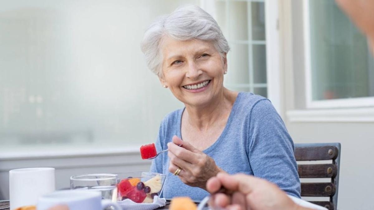 O segredo inicial para chegar aos 100 anos, segundo Dan Buettner, pesquisador das áreas mais longevas do planeta