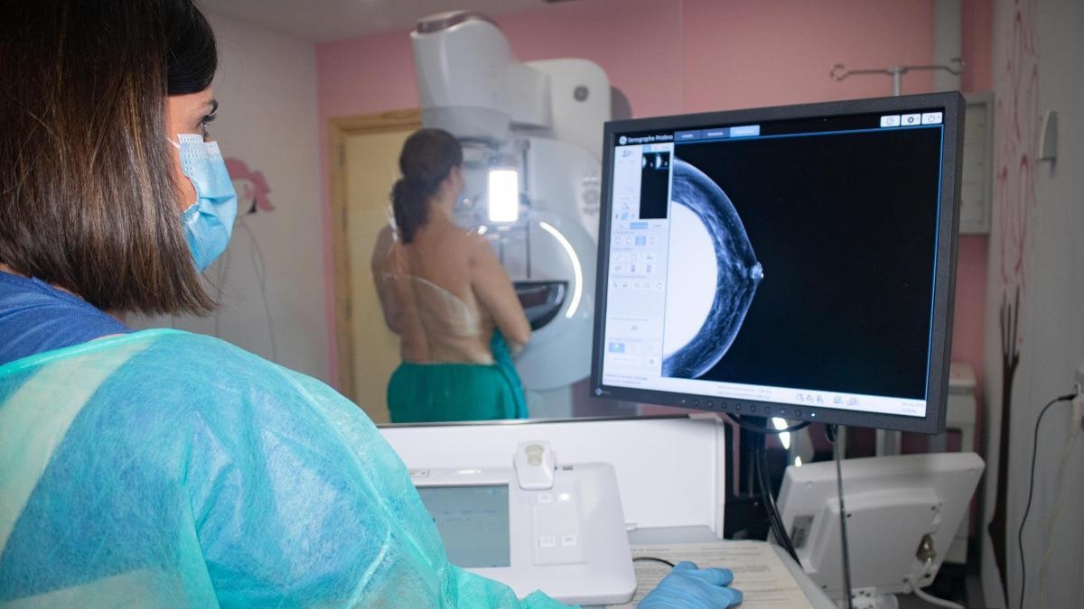 Virtual copies of women with cancer developed using AI to advance precision medicine