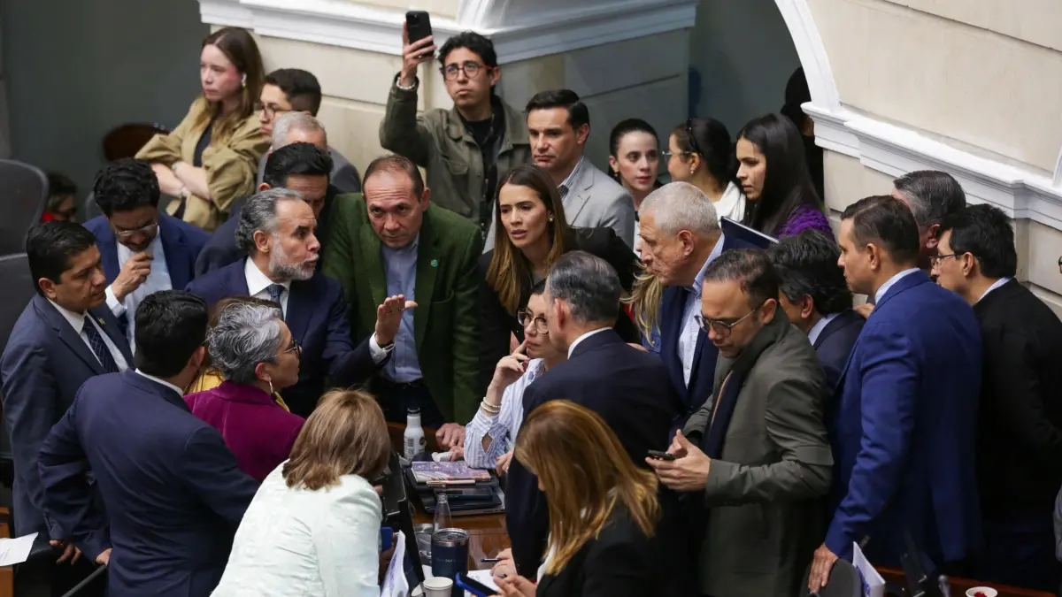 Çalışma reformu: Senato genel kurulu maddelerin %75'inden fazlasını onayladı