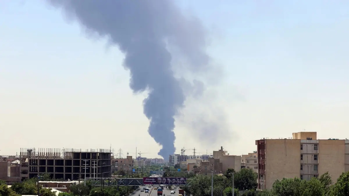 After four days of attacks with Israel, Iran is reportedly seeking a way out and returning to nuclear talks with the US.