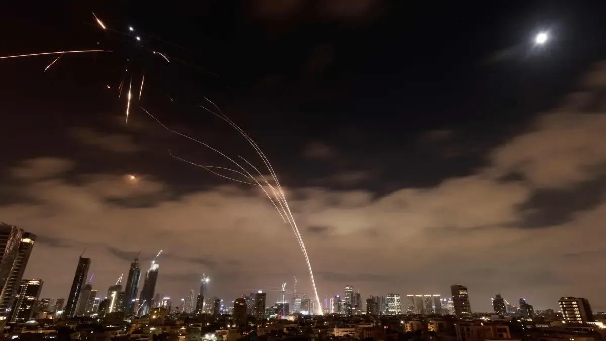 Así es la bomba GBU-57 que podría cambiar la guerra entre Israel e Irán, según expertos: pesa 13 toneladas