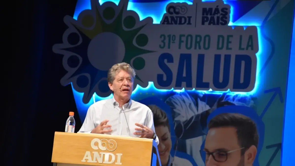 ‘¿Estamos preocupados? Sí, pero no nos podemos quedar en eso’: Bruce Mac Master sobre el sistema de salud del país