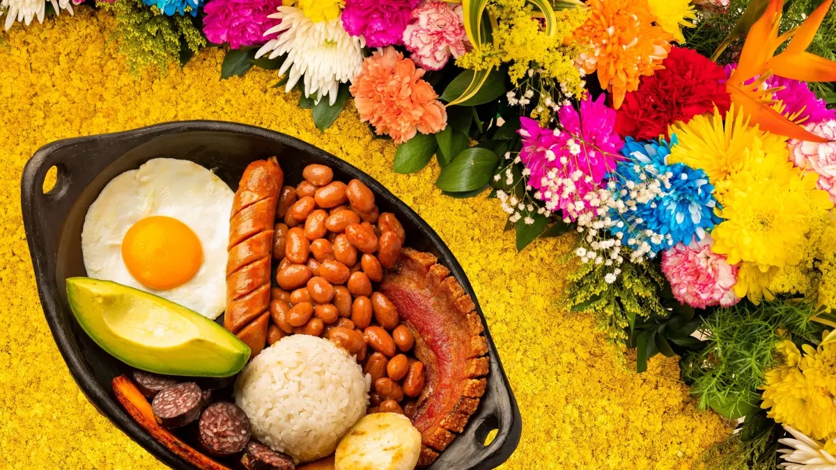 Uno studio rivela che 7 colombiani su 10 scelgono una destinazione per la cucina locale: scopri 6 luoghi che si distinguono per la loro offerta culinaria.