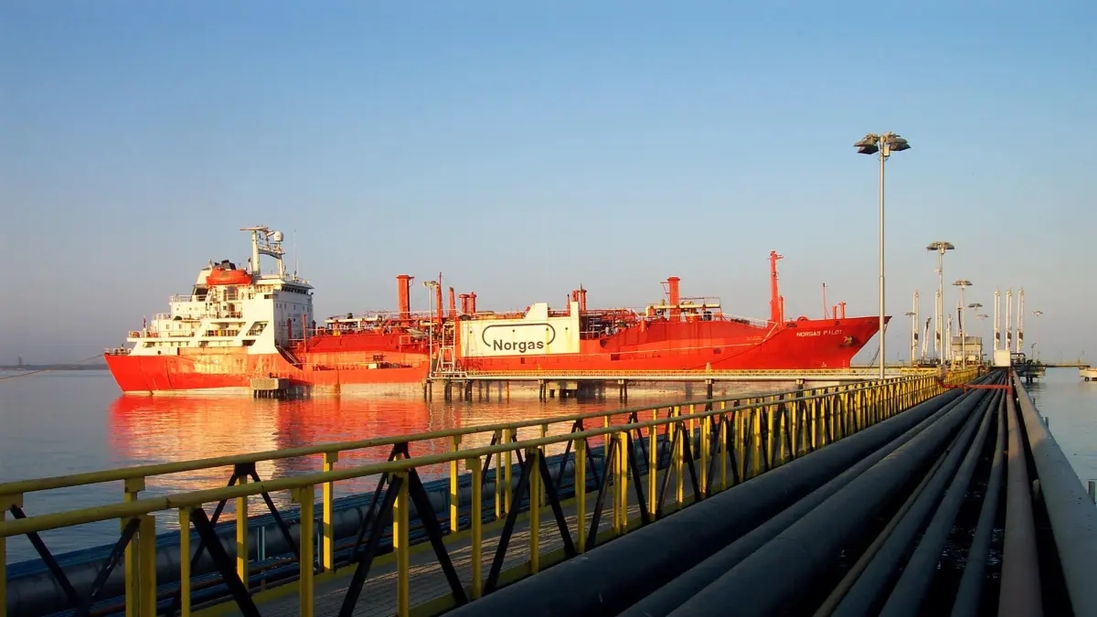 Dans quelle mesure la Colombie parvient-elle à combler le déficit des exportations de pétrole et de charbon par des ventes d’autres biens ?
