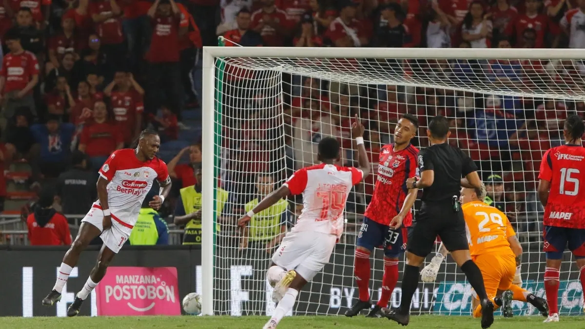 So spielte der Champion: Hugo Rodallega, die große Figur eines kämpfenden Santa Fe, der seinen zehnten Stern feiert
