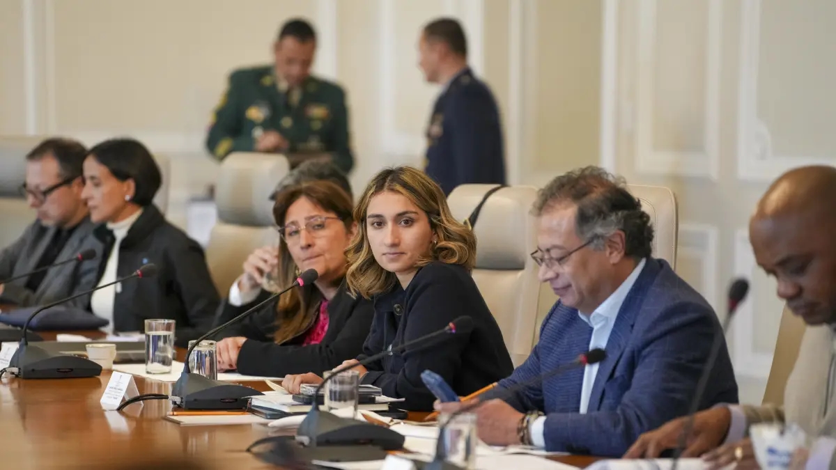 Başkan Petro, ABD ile yaşanan kriz ve Laura Sarabia'nın ayrılışının diğer etkileri nedeniyle dışişleri bakanını serbest bıraktı
