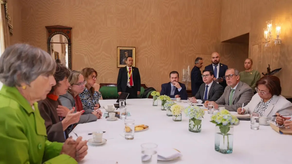 Il governo e il Portogallo hanno discusso la fattibilità di lanciare un nuovo programma di passaporti presso la Casa de Nariño.