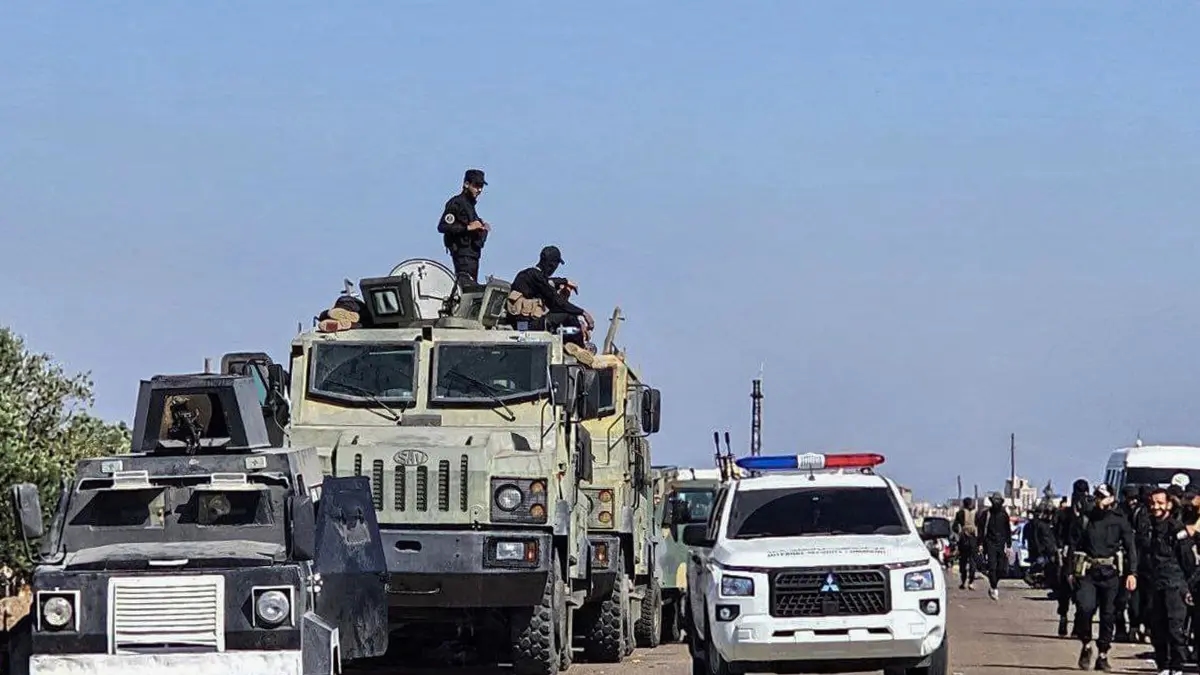 Gevechten tussen militaire groepen en clans in Syrië eisen meer dan 80 doden: legerinterventie aangekondigd