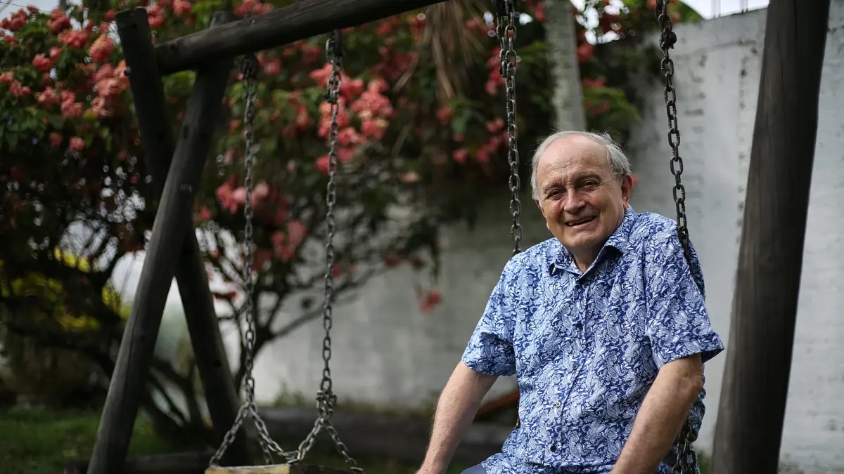 „Papuga” Gustavo Álvareza Gardeazabala / recenzja pisarki z Cali Carmiñy Navii Velasco