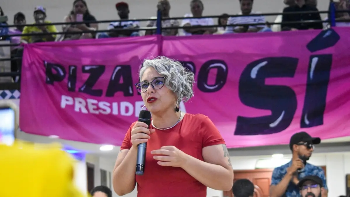 María José Pizarro, 'Daniel Quintero, kendisine yöneltilen yolsuzluk suçlamalarının asılsız olduğunu kanıtlamalı' diyor.