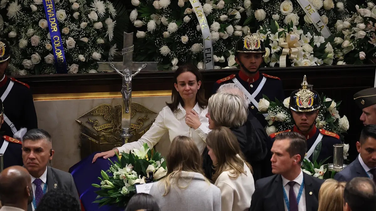 This was the first day of the wake for Senator and pre-candidate Miguel Uribe Turbay: the wait to say a final goodbye.