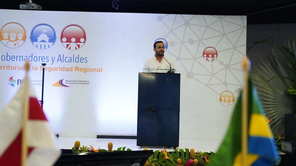 Estas son las peticiones en seguridad que le enviaron gobernadores y alcaldes al presidente Gustavo Petro: 'Solicitamos se incremente el presupuesto'