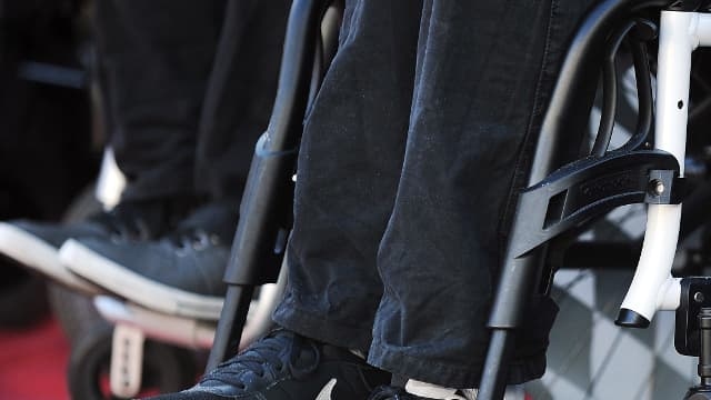 La región Île-de-France recorta las subvenciones para apoyar a las personas con discapacidad, un "saludo con los dedos" a la oposición de izquierda.