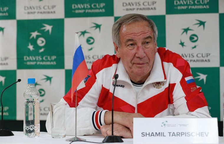 Tarpischev geeft massale weigering van tennissers om voor Rusland te spelen toe