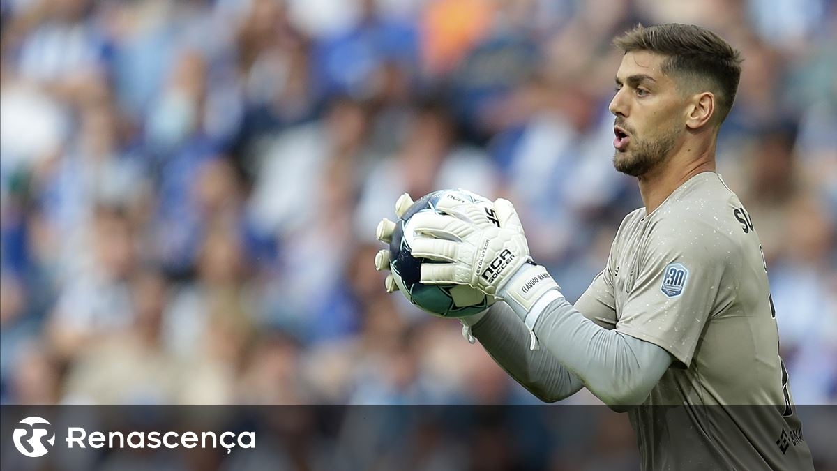 Cláudio Ramos está “súper preparado” para suceder a Diogo Costa