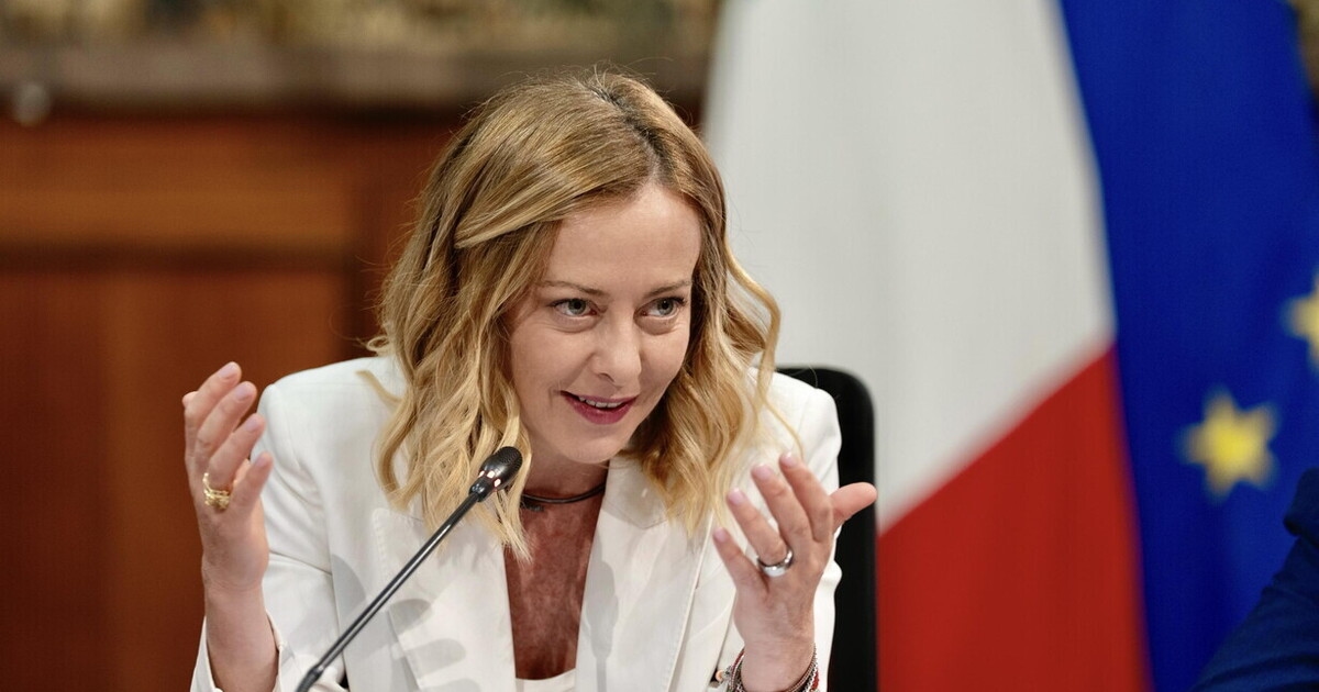 Here's how Meloni wants to approach the EPP, without haste or announcements, after the Romanian lesson