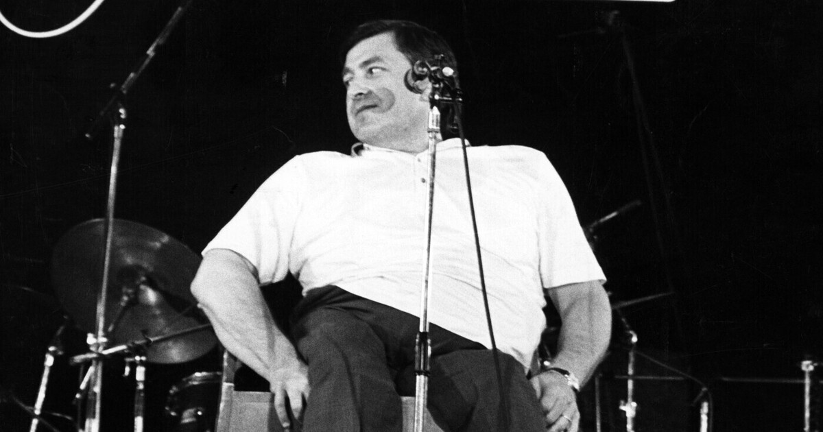 Eppure soffia anche al Giro d'Italia. I cinquant'anni della canzone di Pierangelo Bertoli