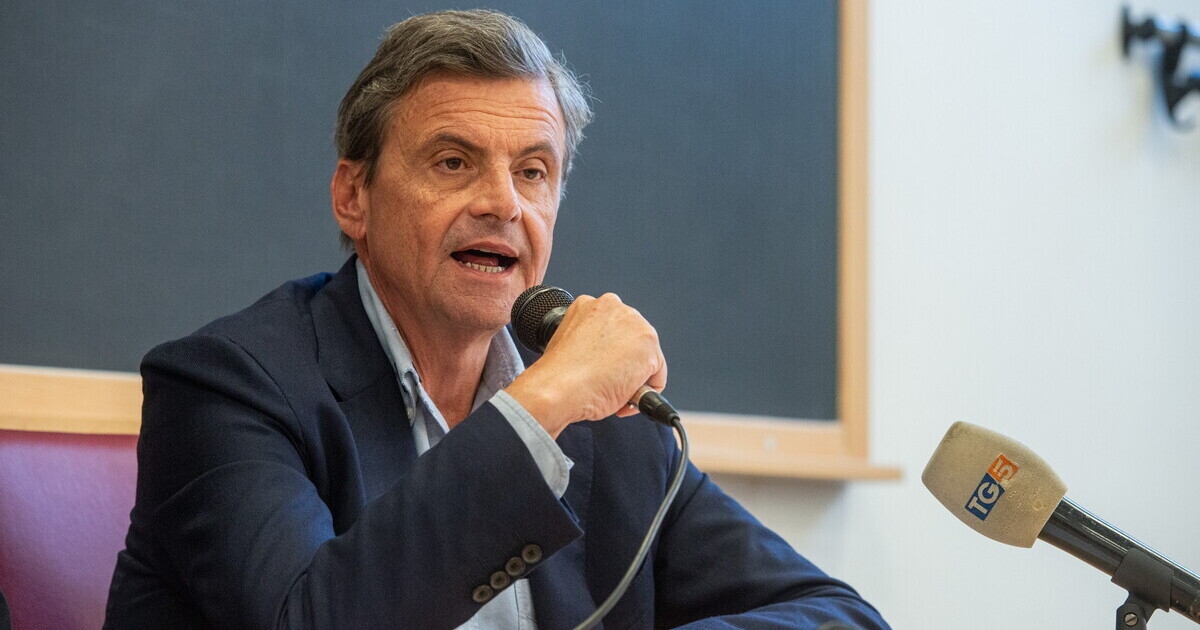 Calenda: “Sulla politica economica Meloni dica qualcosa di destra”