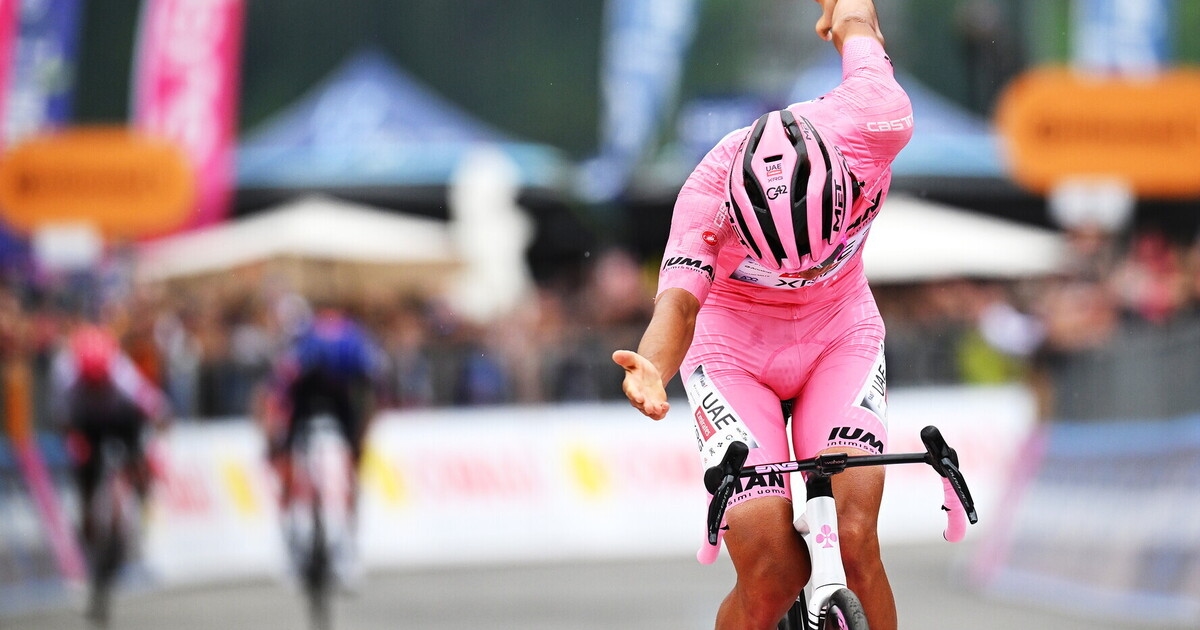 Isaac Del Toro's Big Bluff in the Seventeenth Stage of the Giro d'Italia