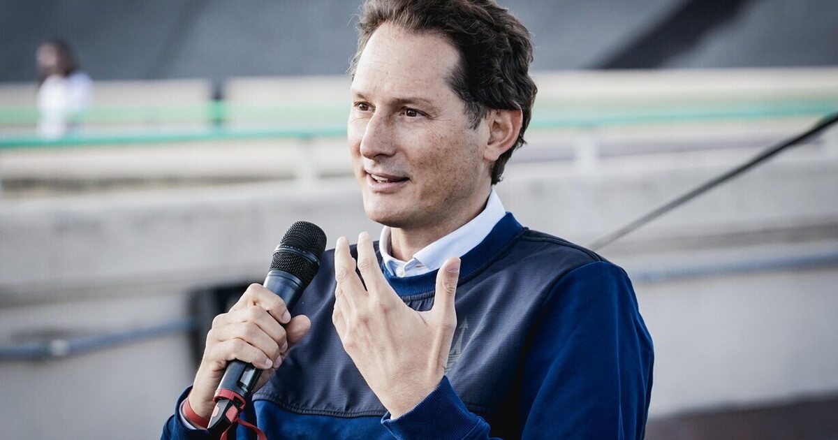 Elkann gosta dos franceses