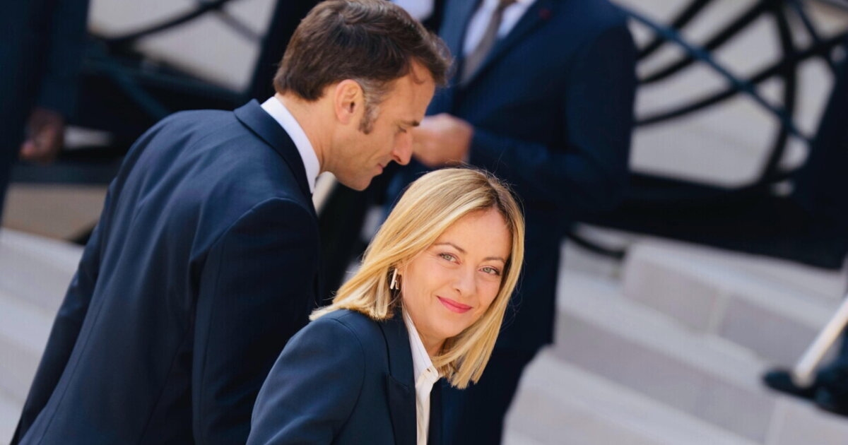 Macron et Meloni ne se supportent pas, mais ils ne sont pas si éloignés l'un de l'autre