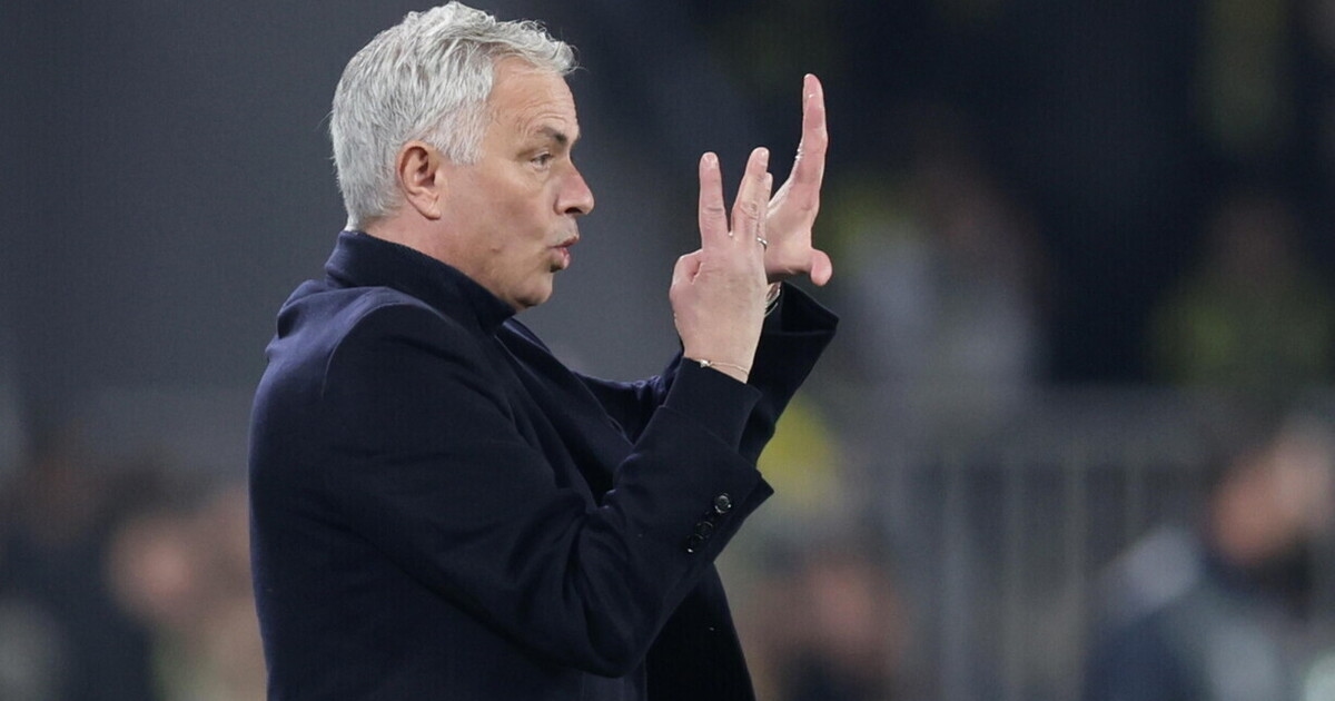 Учитывая текущую ситуацию, уважаемый FIGC, лучшим выбором для национальной сборной является Моуиньо.