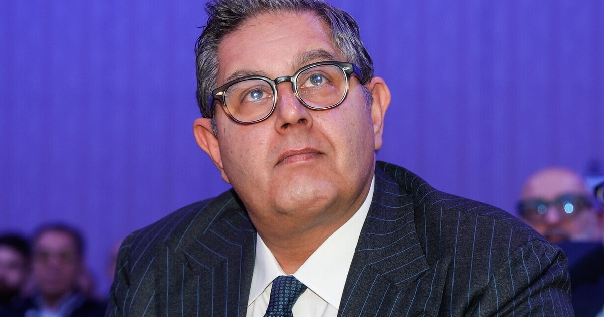 Toti: "Occhiuto heeft gelijk om vooruit te gaan. Hij is het slachtoffer van wetten die door een juridisch beleid zijn opgesteld."
