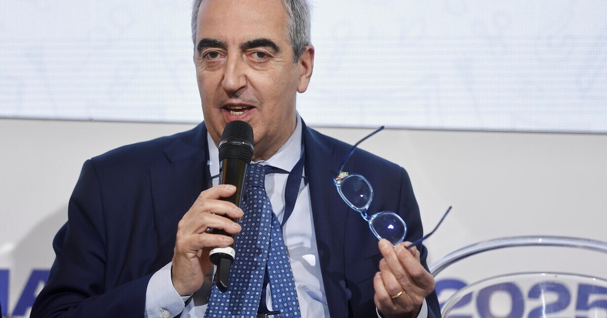 Gasparri on Mattarella. “The president has never shown hostility to the separation of careers”