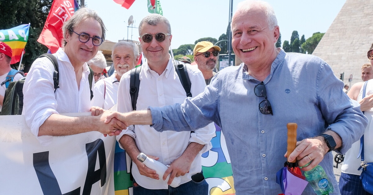Tarquinio : « Surmonter l’OTAN, Crosetto le dit aussi. Au sein du Parti démocrate, il devrait y avoir plus de respect pour les pacifistes. »