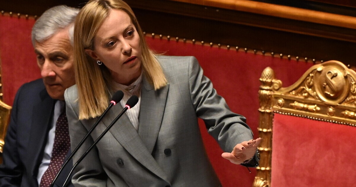 Meloni, au Sénat, reçoit des signaux des réformistes du Parti démocrate et de Calenda. Puis, déjeuner au Quirinal.