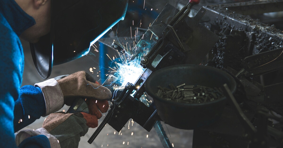 Consumers fear price increases, but industry shows signs of resilience