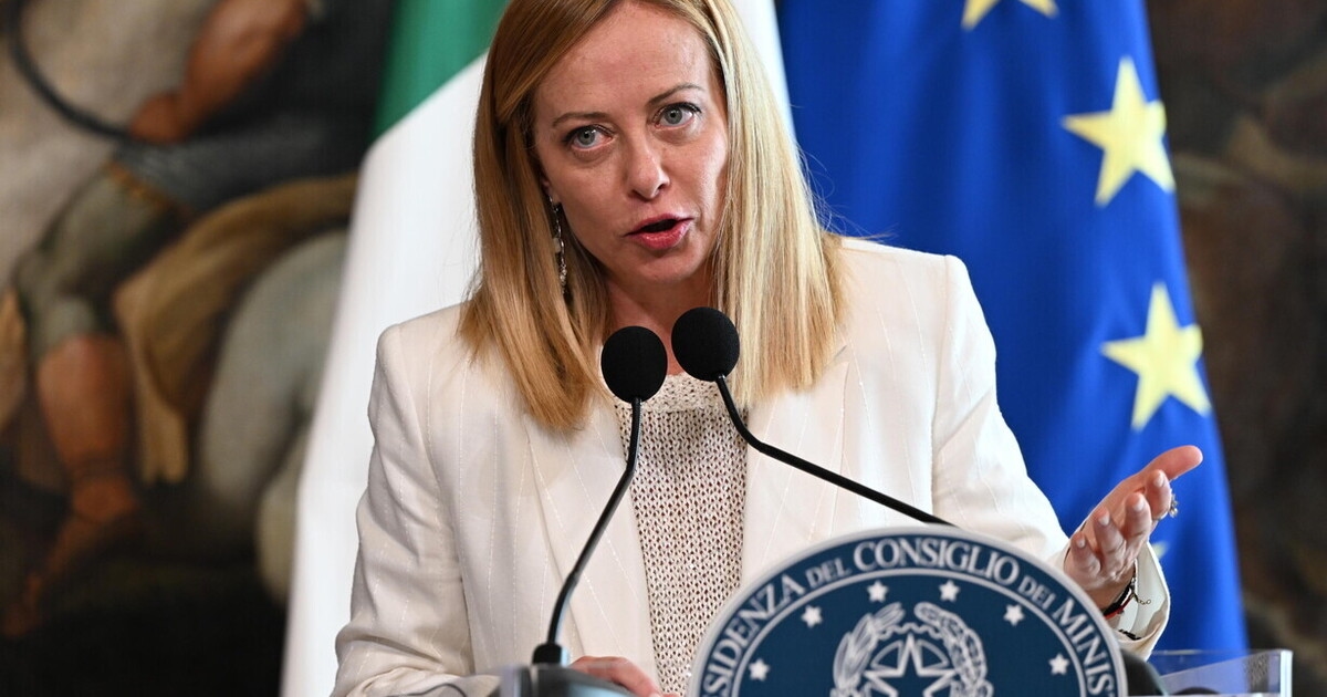 A disaster in competitiveness and welfare, successes in finances and stability. Meloni's thousand days.