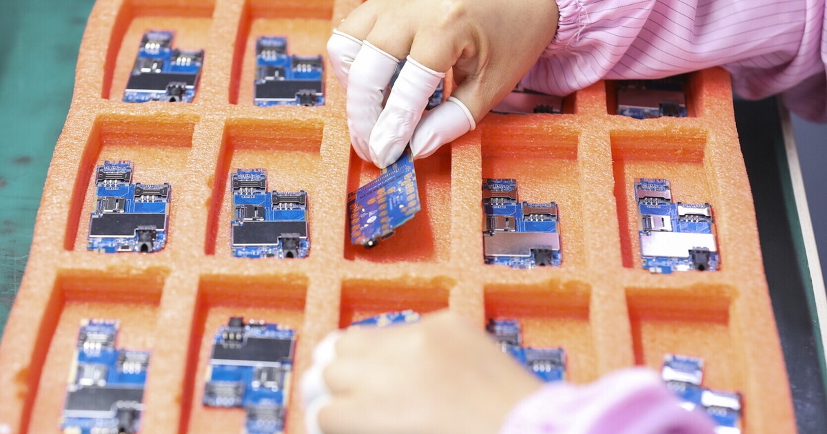 ¿Qué está en juego para una Europa incapaz de reaccionar ante la decisión de Trump sobre los microchips? Entrevista