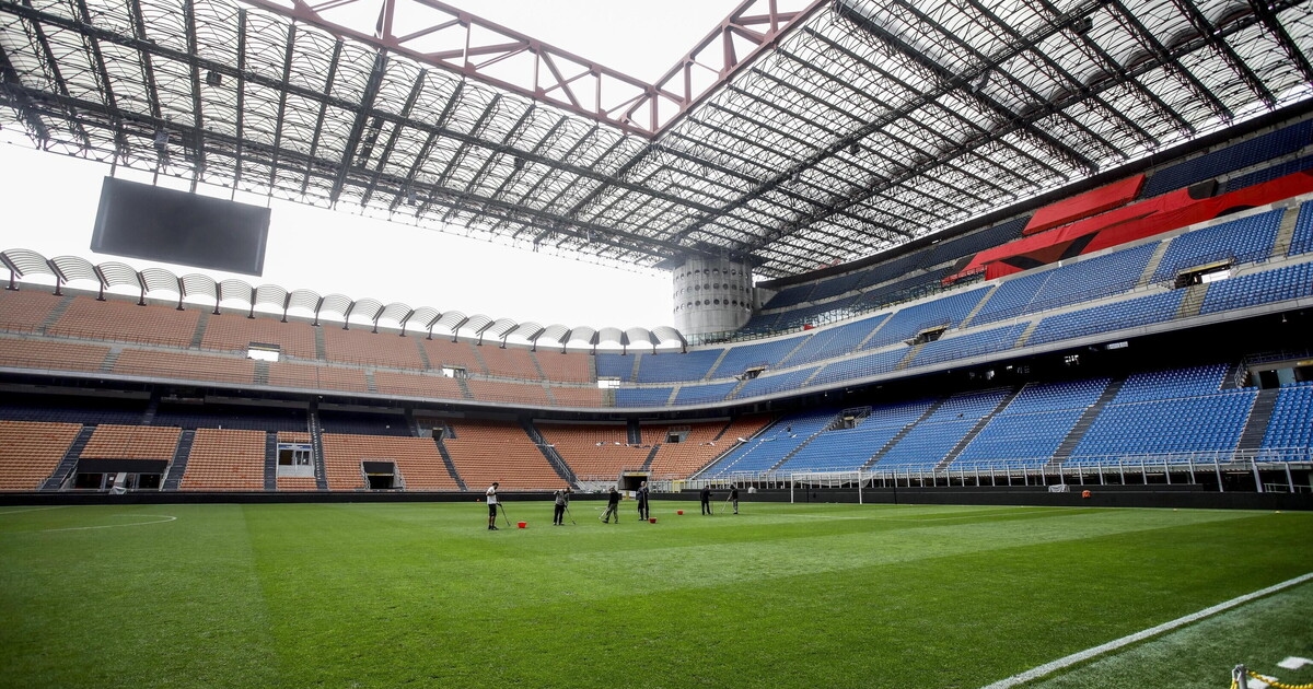 Om stadions schoon te maken hoef je ze niet in theaters te veranderen