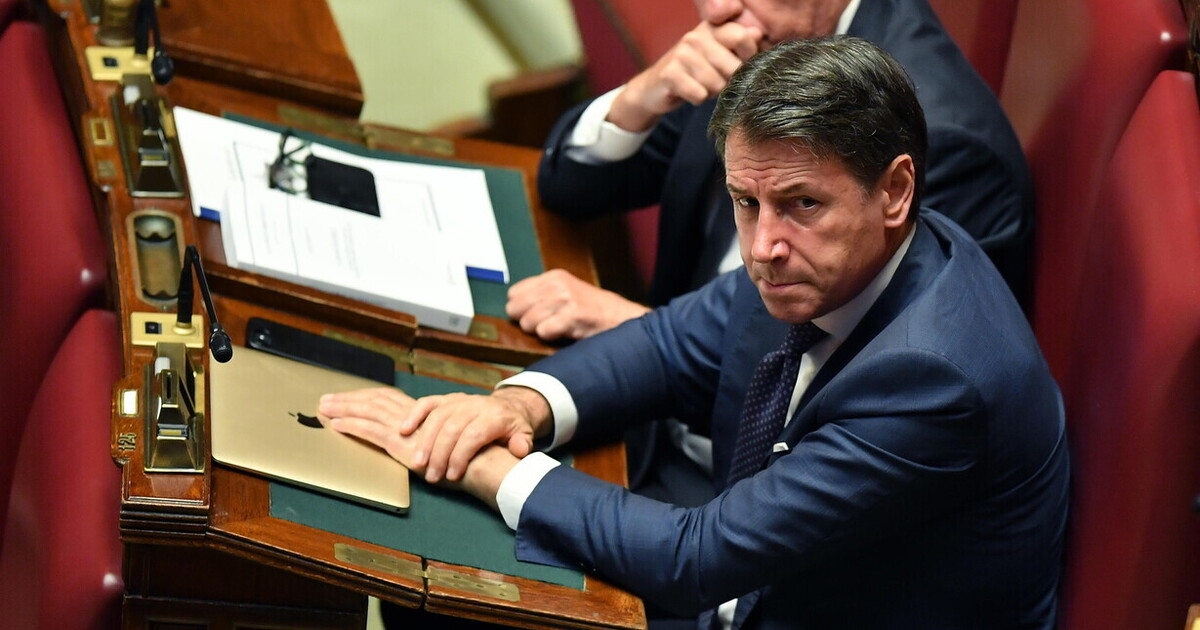 Only Conte has collected 500 signatures: he will be the only candidate running for president of the Five Star Movement.