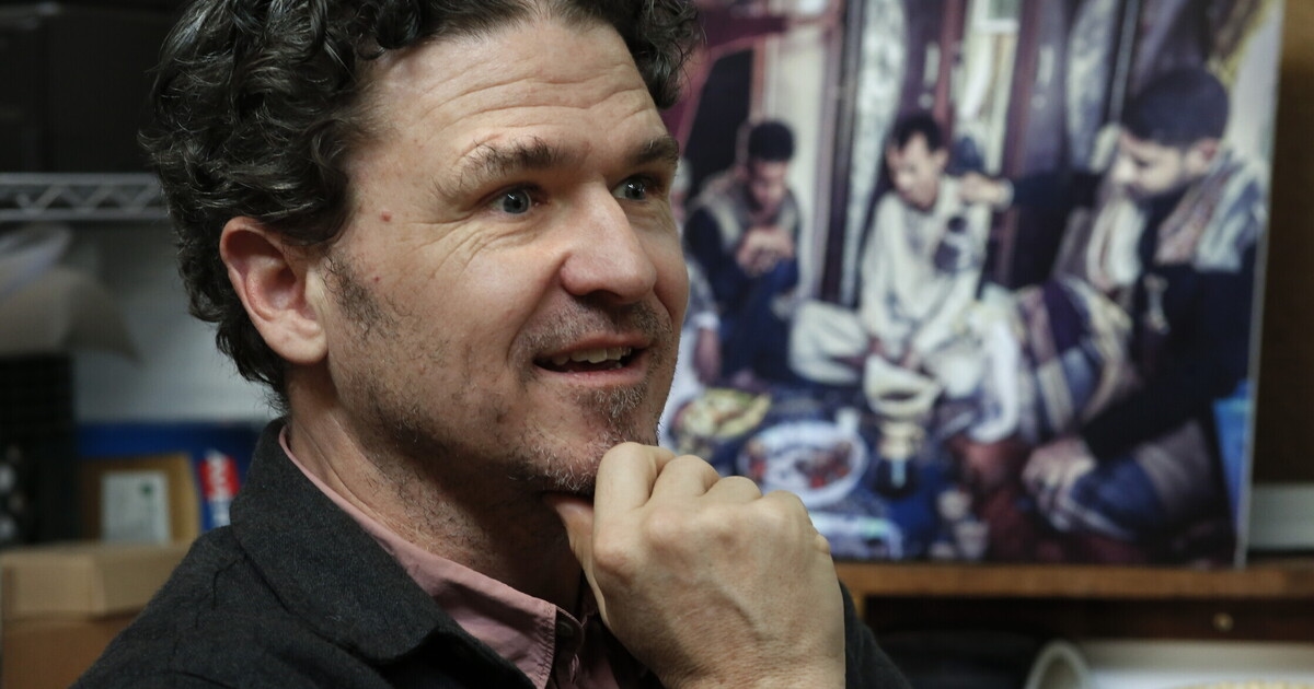 Die Bücher und Zeitschriften eines beeindruckenden Idealisten. Dave Eggers spricht.