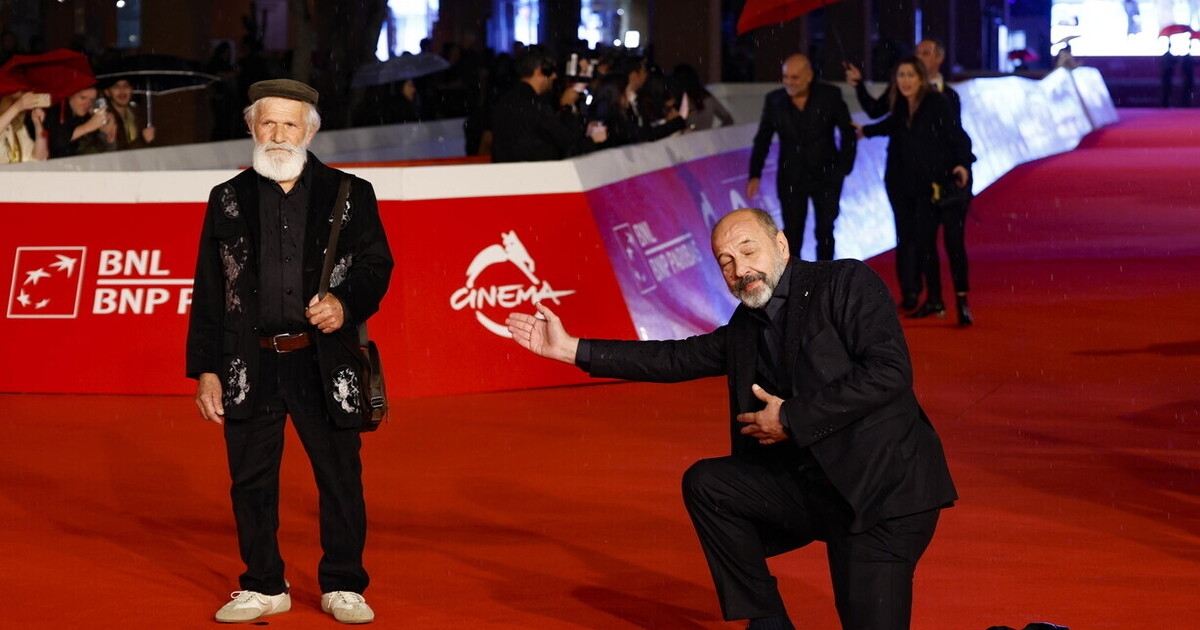 Elegantie is een vorm van kalmte. Giuseppe Ignazio Loi spreekt.