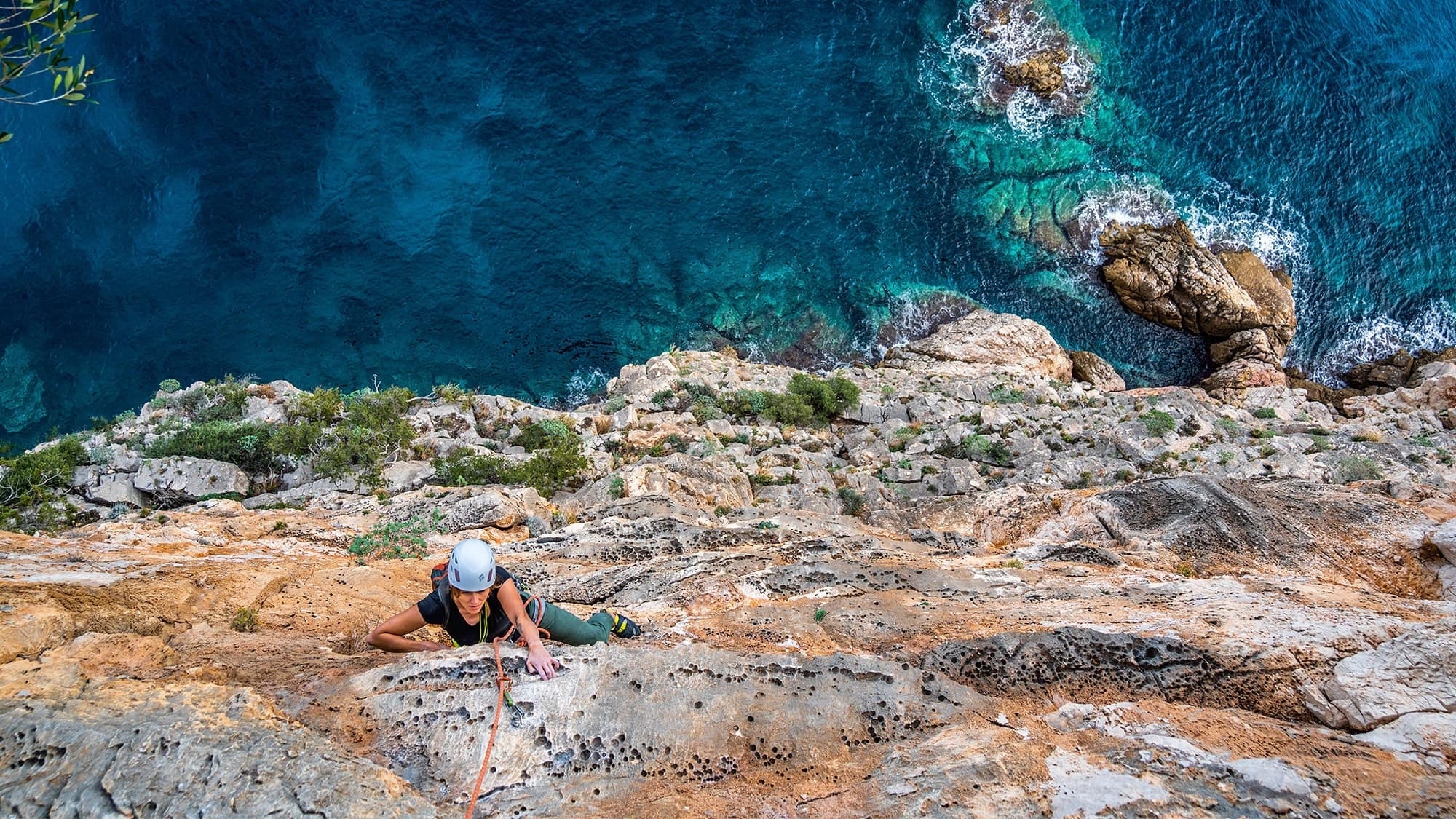 Sueña en turquesa: Las mejores zonas de escalada en Cerdeña