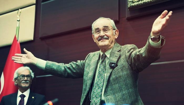 Akt oskarżenia przeciwko Yılmazowi Büyükerşenowi! Jego 8-letni wyrok pod lupą... 87-latek twierdzi, że grozi mu „do 19 lat więzienia”