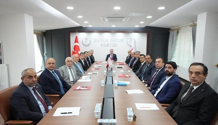 BBP: "Öcalan serbest bırakılamaz, DEM Partisi tüm il ve ilçe binalarına Türk Bayrağı asmalıdır"