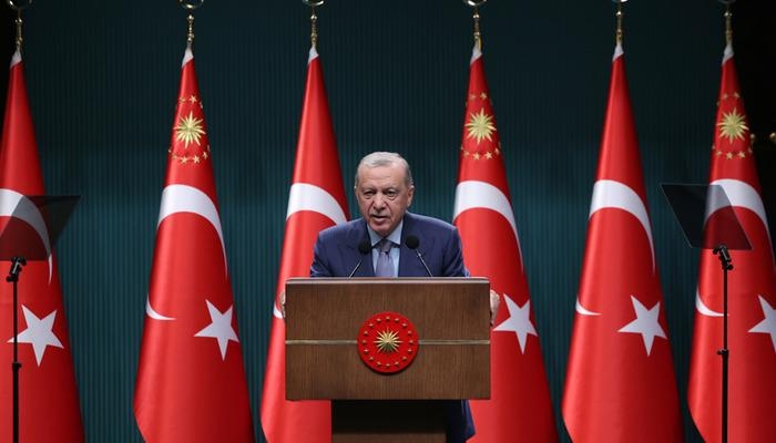 Cumhurbaşkanı Erdoğan'dan CHP'ye 'kızışan koltuk kavgası' tepkisi: "Eyvallah' demeyiz"