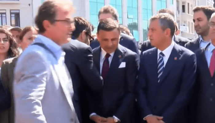 SON DAKİKA | CHP lideri Özel Taksim'de! Özgür Çelik'le geldi, Gürsel Tekin'e resti çekti: Affetmem!