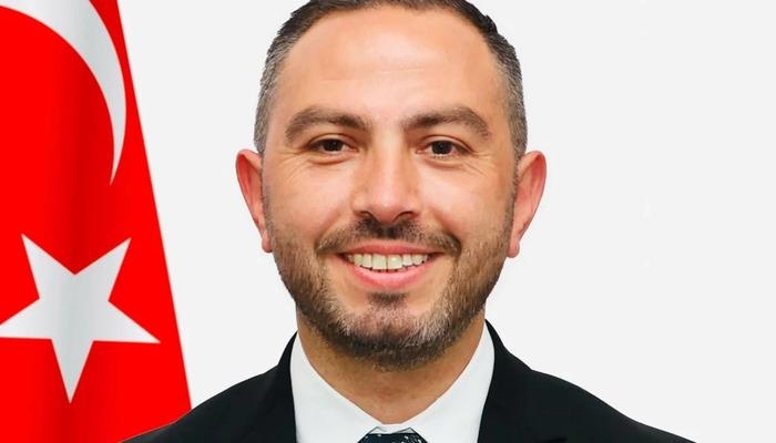 Encore une démission à Beykoz ! Le maire adjoint Karakaya démissionne