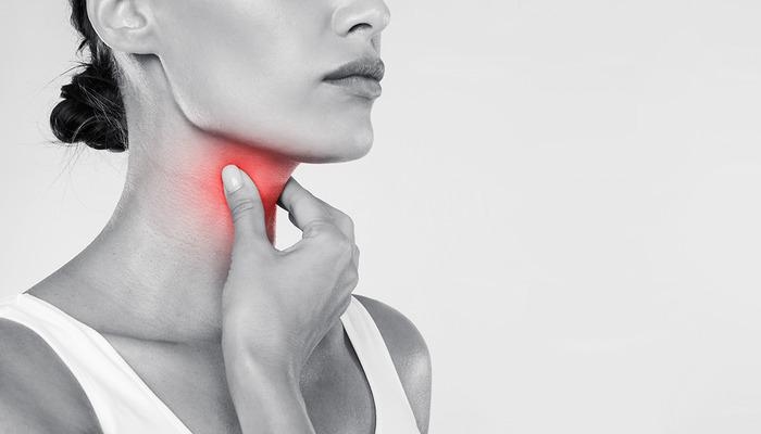 Le cancer de la gorge est de plus en plus fréquent chez les femmes et les jeunes ! Voici les symptômes les plus courants…