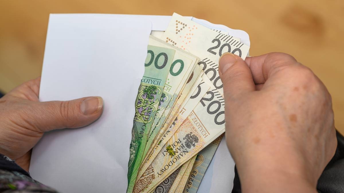 Account revaluation. ZUS will pay more money to pensioners