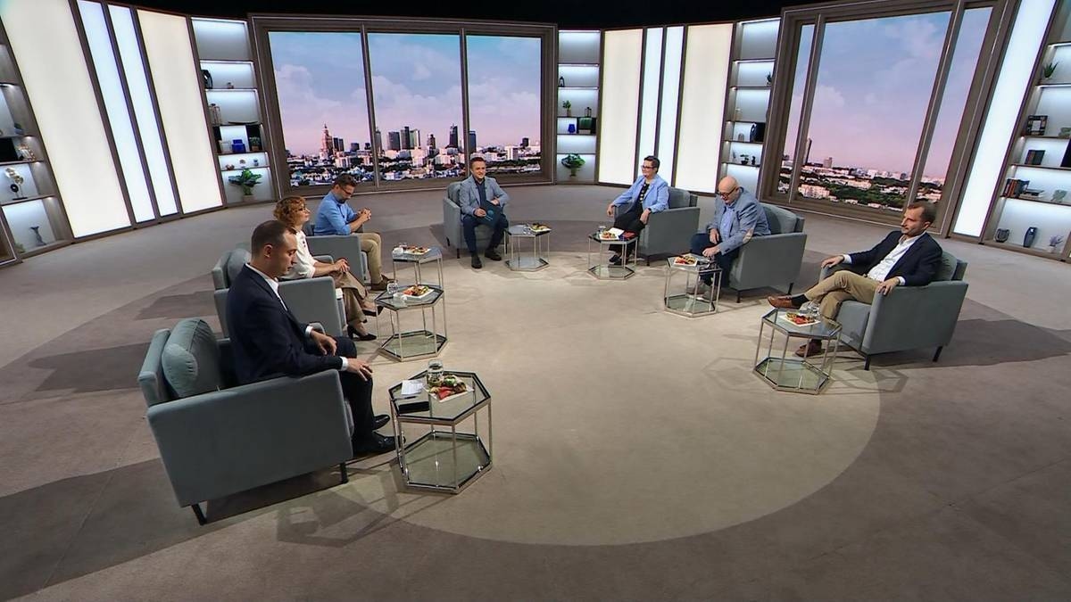 "Café da manhã de Rymanowski no Polsat News and Interia" . Assista a partir das 9h55