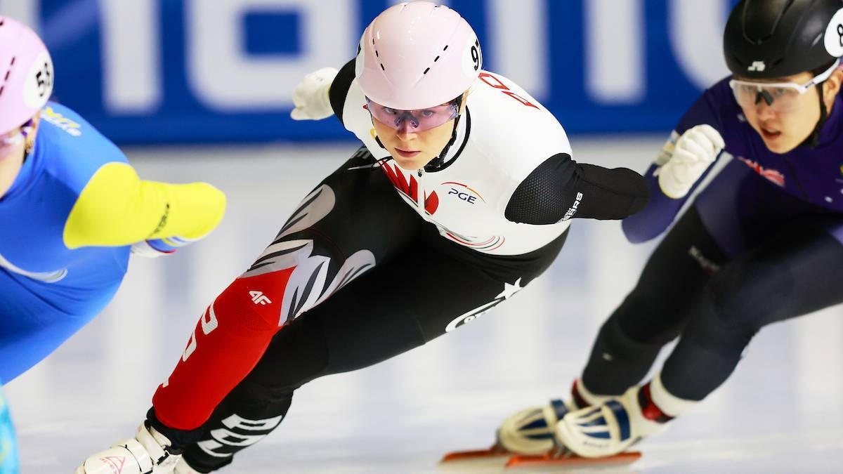 Natalia Maliszewska: Rosa Haare – wer weiß?